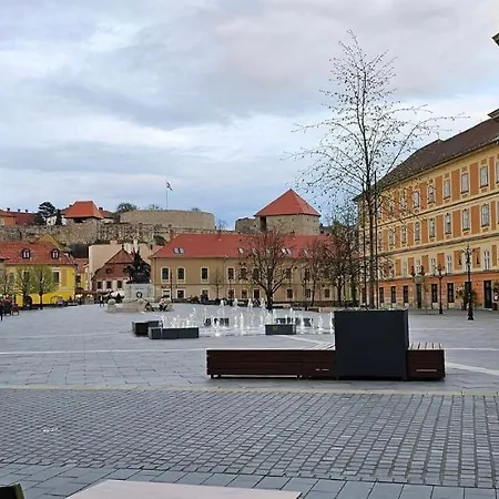Belvarosi Apartament Eger